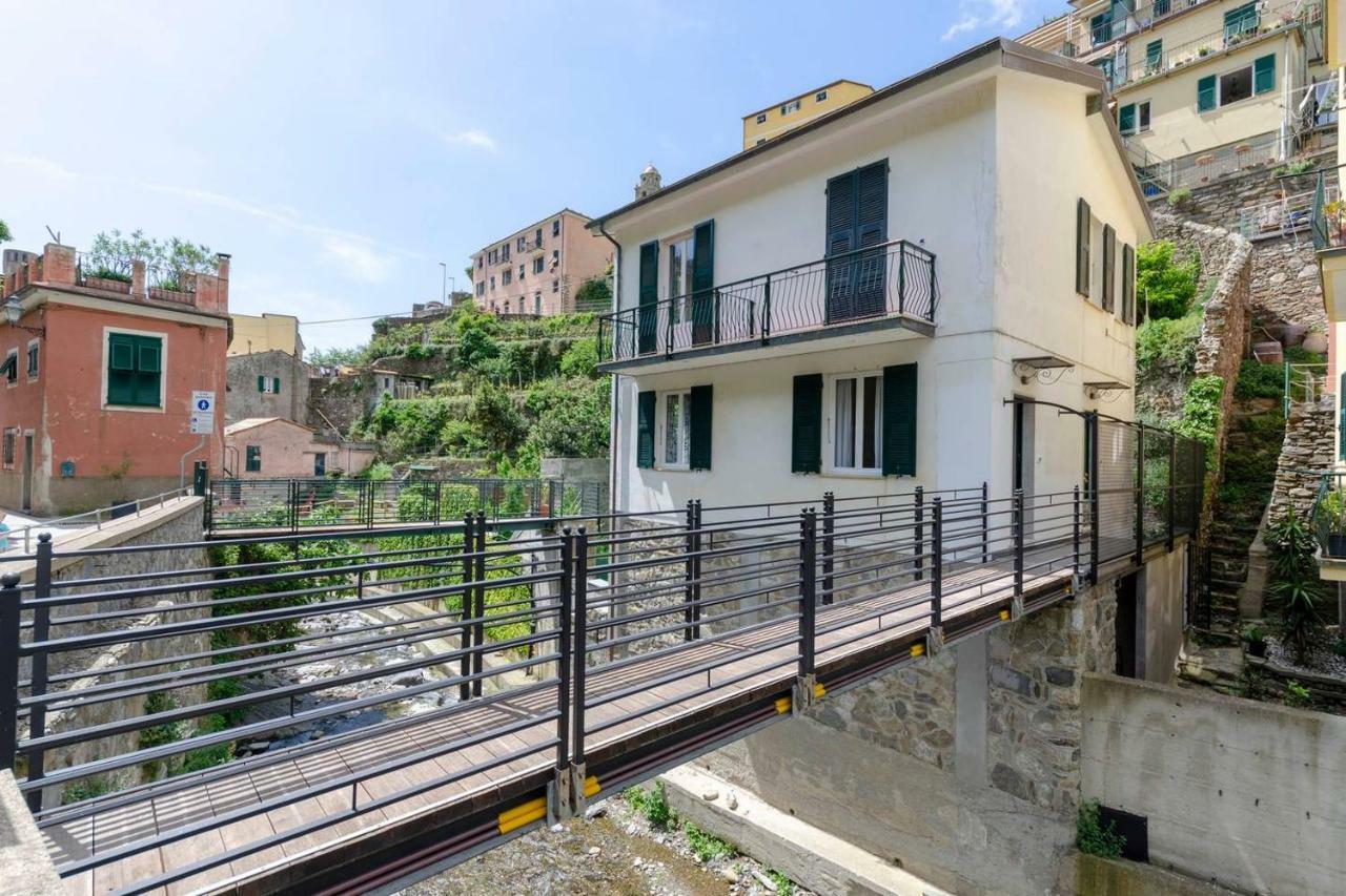Joivy Family Flat With Little Patio, Cinque Terre Apartment เวอนาซซา ภายนอก รูปภาพ